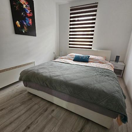 Apartment Aria Vinkovci Esterno foto
