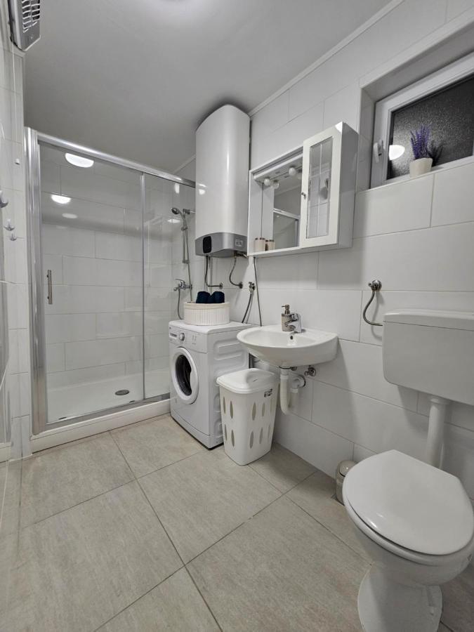 Apartment Aria Vinkovci Esterno foto